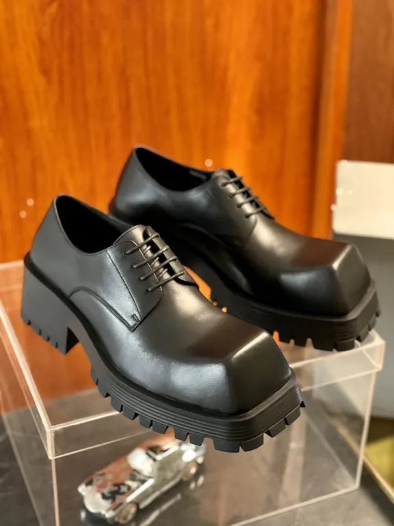 Balenciaga Shoe 